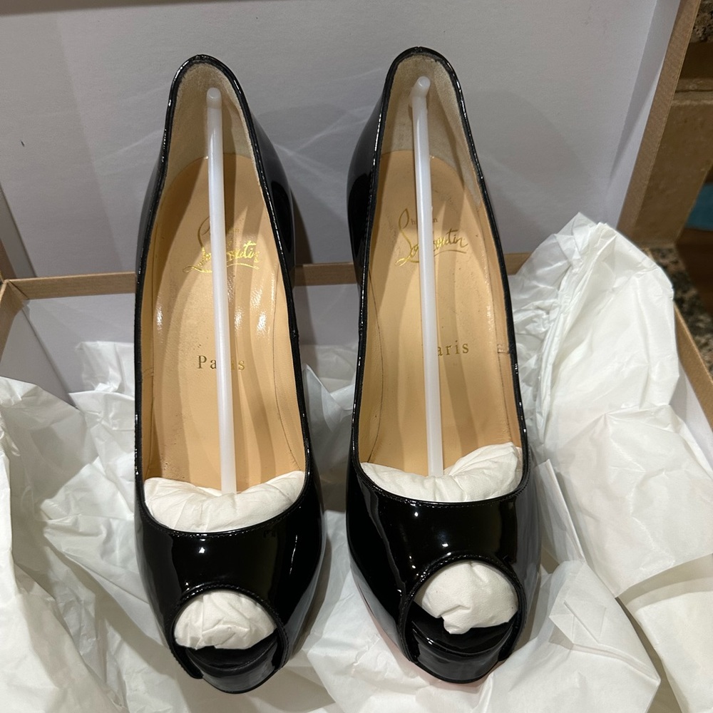 Brand New Very Prive Size 36